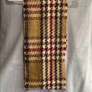 V. FRAAS Plaid scarf